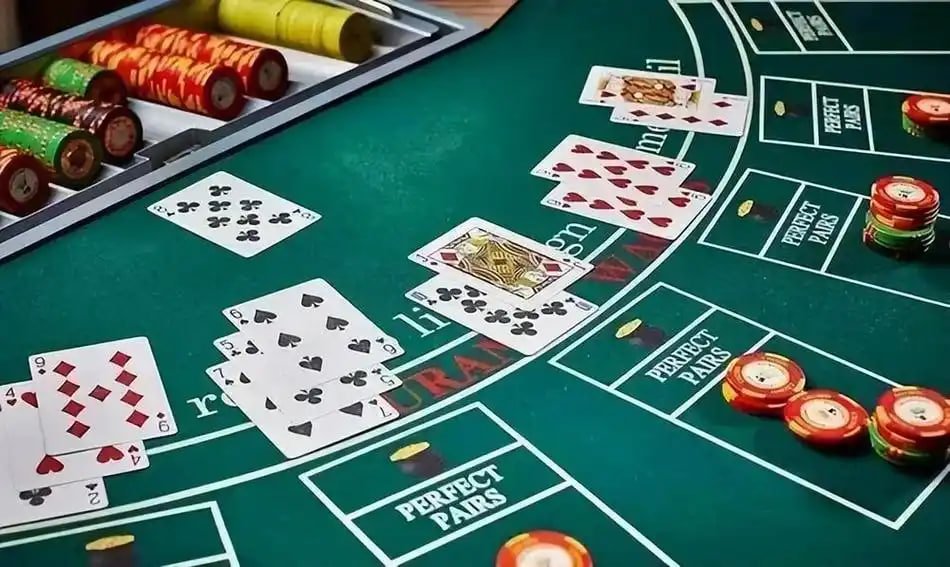 qq999bet login operations center showing live-dealer studios and support infrastructure